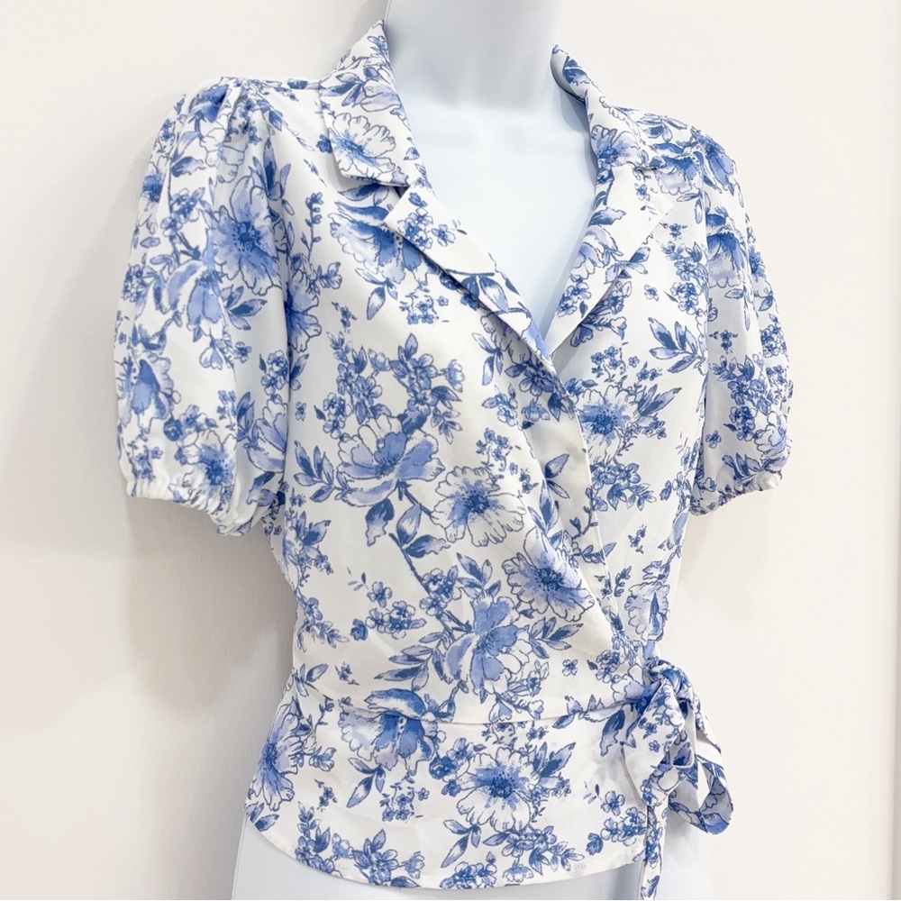 Violets & Roses Blue Floral Wrap Blouse | Size M | NEW - Picture 3 of 12